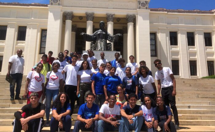 Juventud homenaje fidel